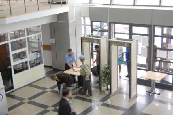 Individele care se dădeau angajate la OPC şi 